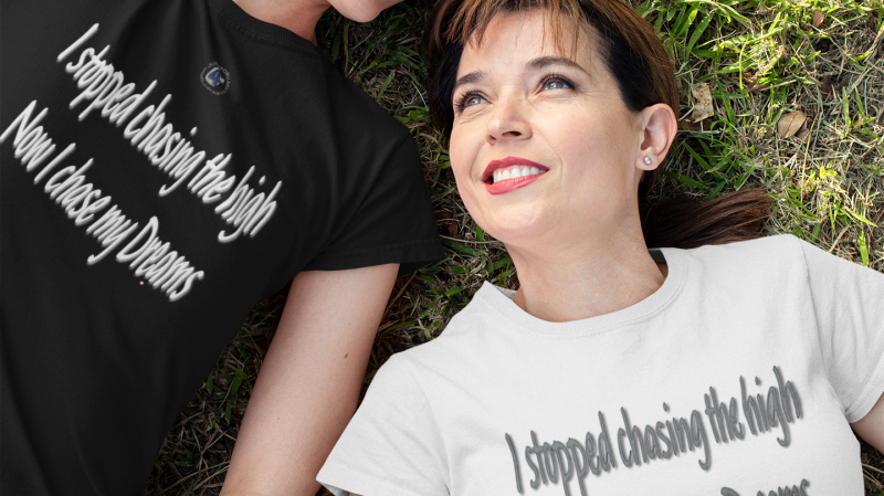 t-shirt-mockup-featuring-mom-and-daughter-lying-down-in-a-park-32667